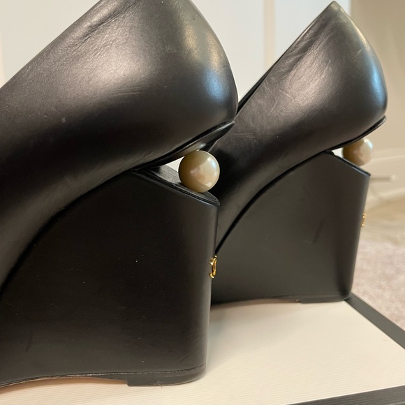 Chanel Calfskin Pearl Wedges - Picture 5 of 7